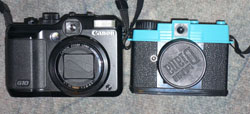 Diana Mini - srovnání velikosti s Canon G10