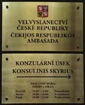 Cedule na českém velvyslanectví
