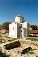 Kostel Svatého kříže (9.století)