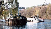 Vraky lodí na Vltavě