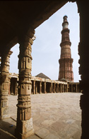 Qutb Minar symbolizuje vítězství první islámské dynastie.