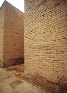 Původní zdi s originální výzdobou.