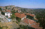 Chudinské čtvrti pod Citadelou v Ankaře.