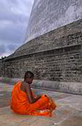 Buddhistický mnich při meditaci