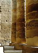 Velký sloupový sál chrámu v Karnaku