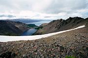 laguna Los Guanacos, za ní kanál Beagle