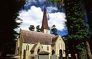 Kostel se hřbitovem u městečka Enniskerry