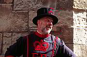 Neil Smith, jeden z Yeoman Warderů