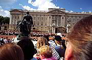 Výměna stráží u Buckingham Palace