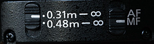 Přepínače Canon EF 100mm f/2.8 Macro USM