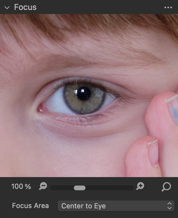 Nástroj Focus s novou volbou automatického vyhledávání oka nebo tváře (dole)