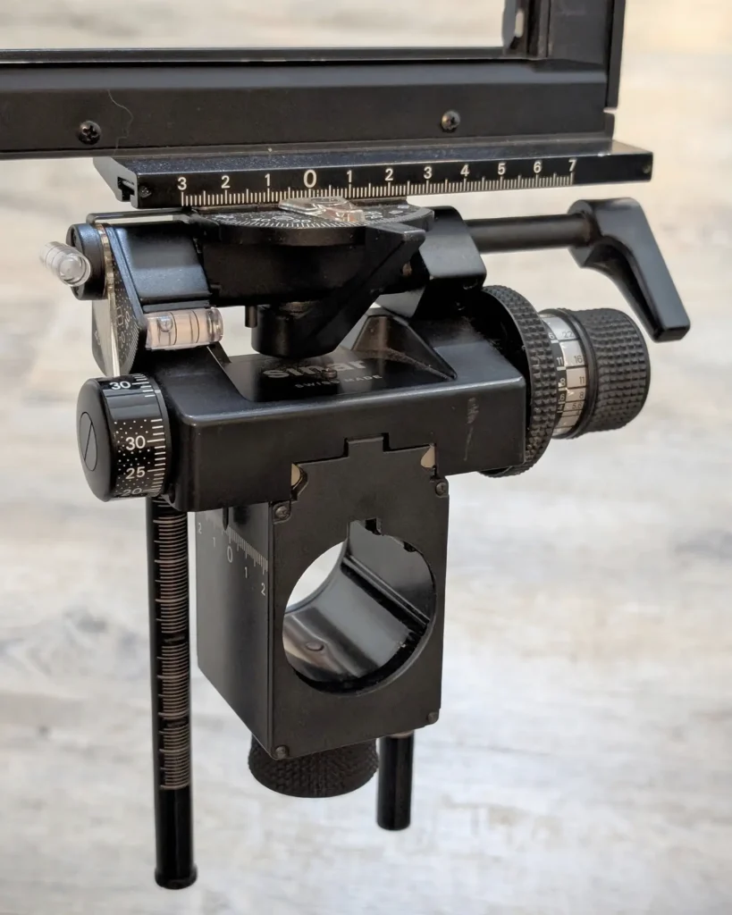 Detail upevnění a mechanismu předního nosiče F2